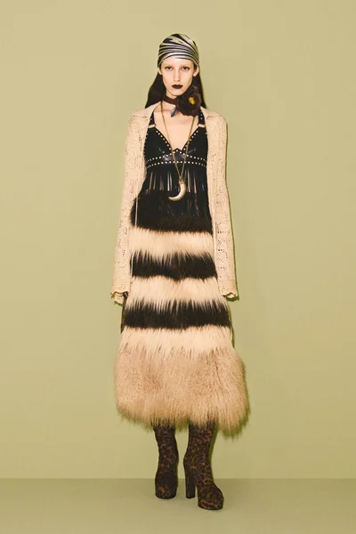 Look 5